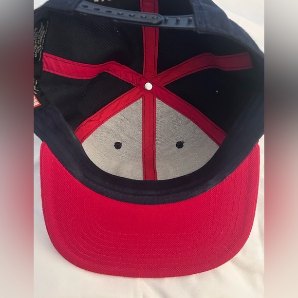 Marvel Avengers Captain America Blue and Red Shield Snapback Hat - Picture 3 of 4